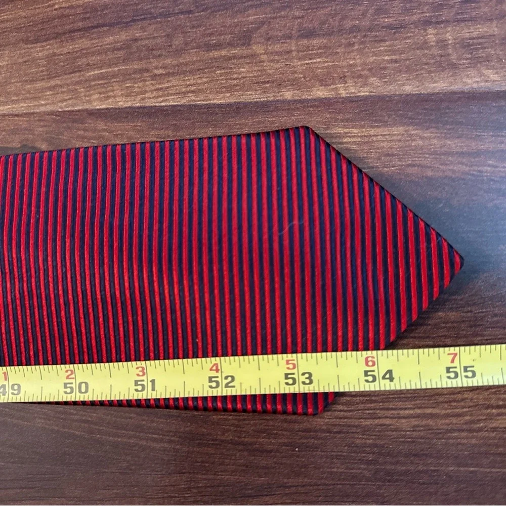 Brooks Brothers Makers Burgundy and Black Pinstripe All Silk Hand Made Tie